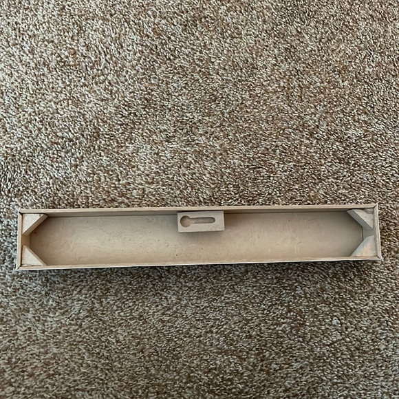 Thanksgiving “Thankful” table or shelf sign - Picture 2 of 3